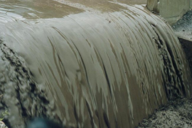 Ecoulement hyperconcentré en sédiments fins à la station du Laval
